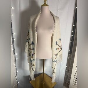 Lulumari Boho Floral Embroidered Fringe Knit Shawl Wrap O/S Cream Wool